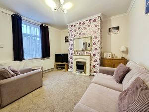 Lounge- click for photo gallery